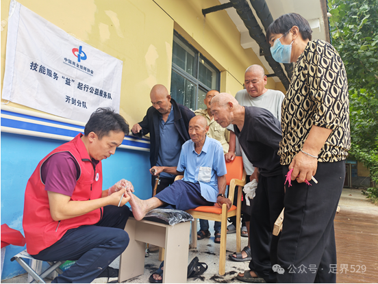 情暖双节 关爱相伴｜志愿服务走进杞县特困供养中心